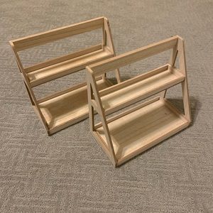 💙 Two small shelves